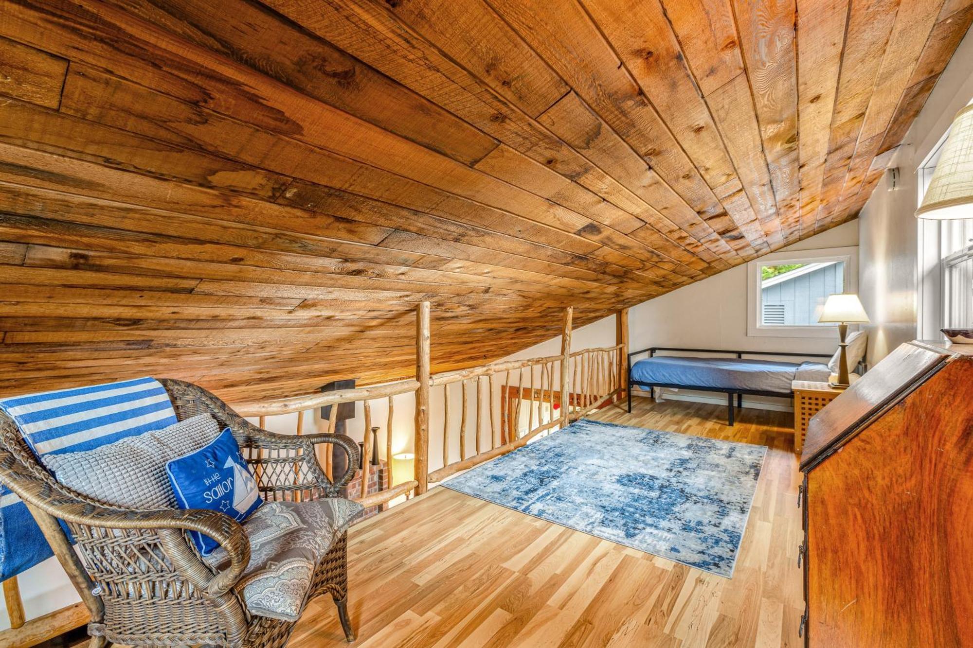 Seabeck Cottage On Hood Canal エクステリア 写真
